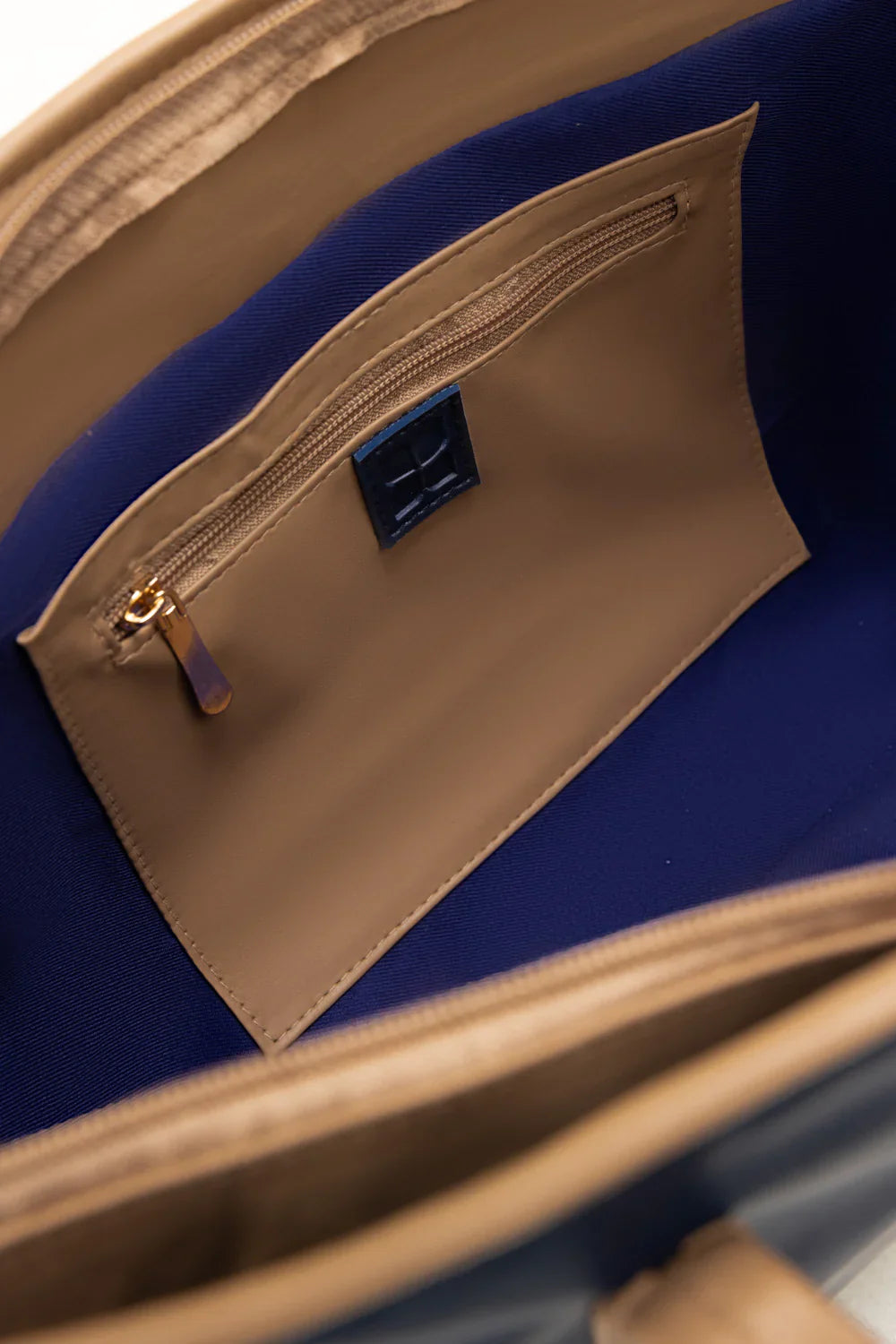 Navy Contrast Shoulder Bag